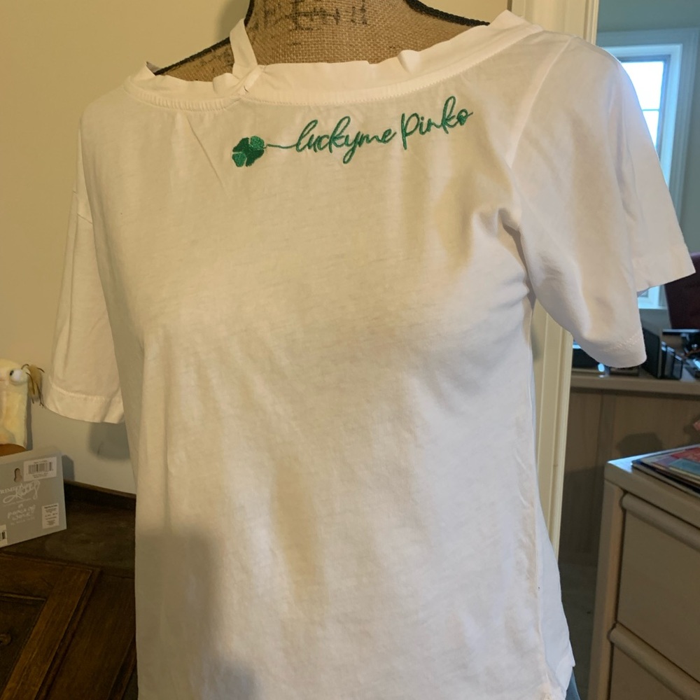 T-shirt white